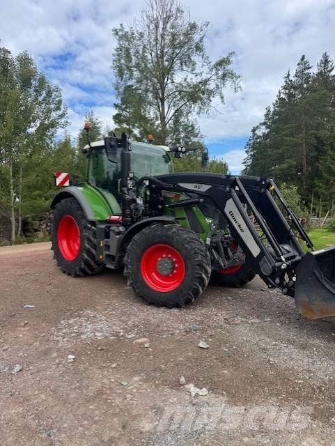 Fendt 716 Vario Tractores