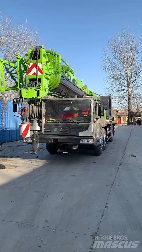 Zoomlion ZAT 300 Grúas todo terreno