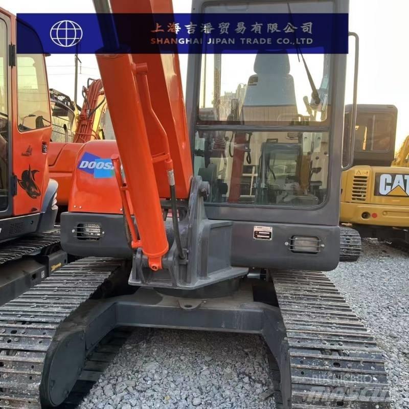 Doosan DH 55 Mini excavadoras < 7t