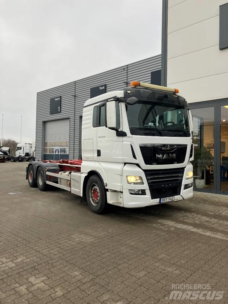 MAN TGX 26.500 6X2 Camiones polibrazo