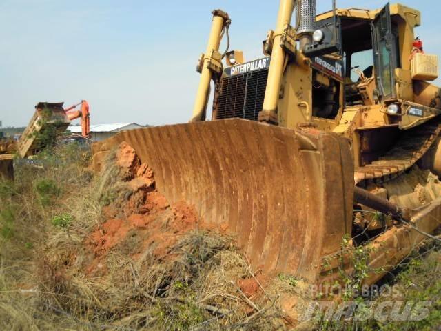 CAT D 8 L Buldozer sobre oruga