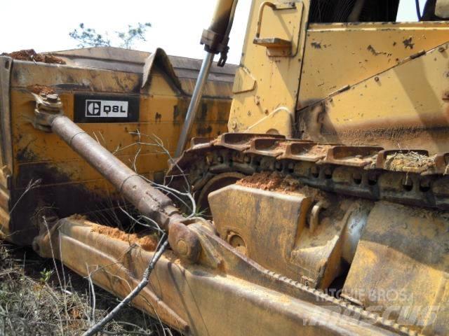 CAT D 8 L Buldozer sobre oruga