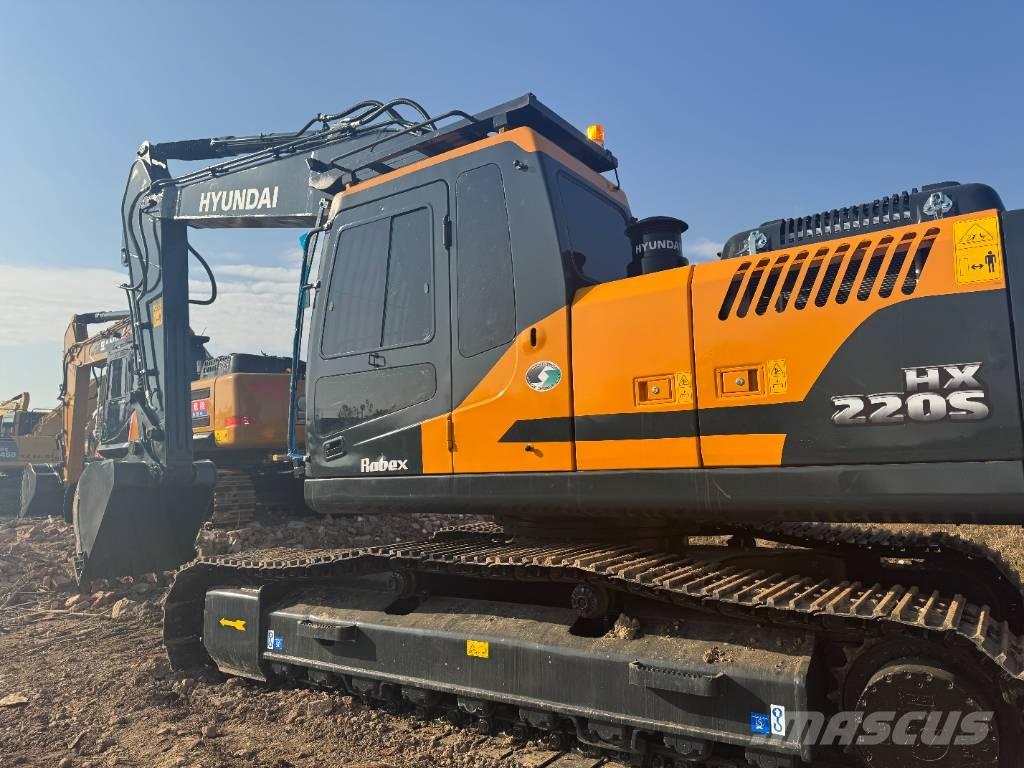 Hyundai HX 220 Excavadoras de cadenas
