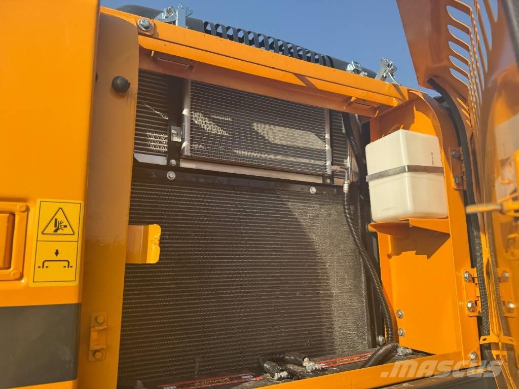 Hyundai HX 220 Excavadoras de cadenas