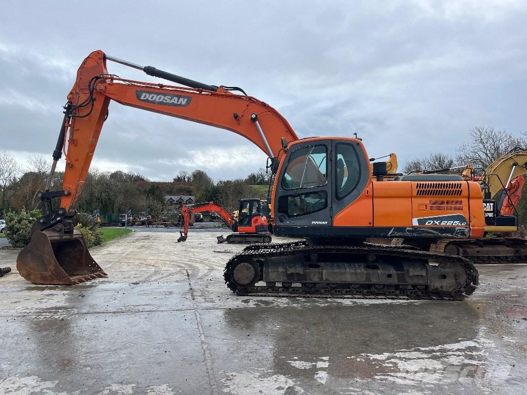 Doosan DX 225 LC-3 Excavadoras de cadenas