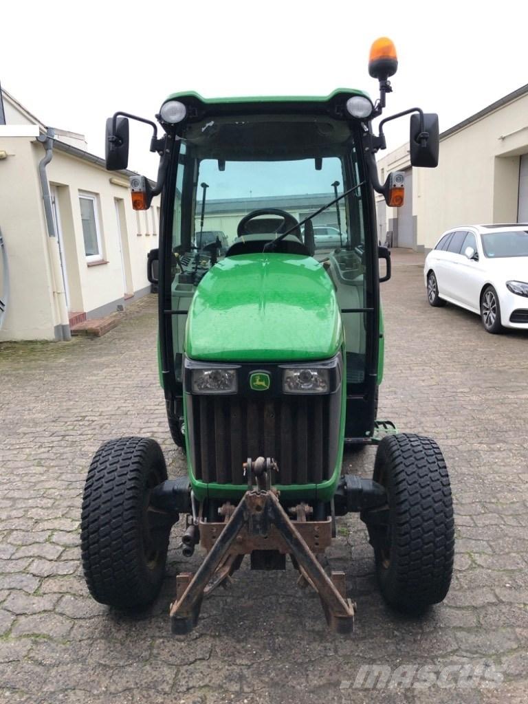 John Deere 3320 Tractores compactos