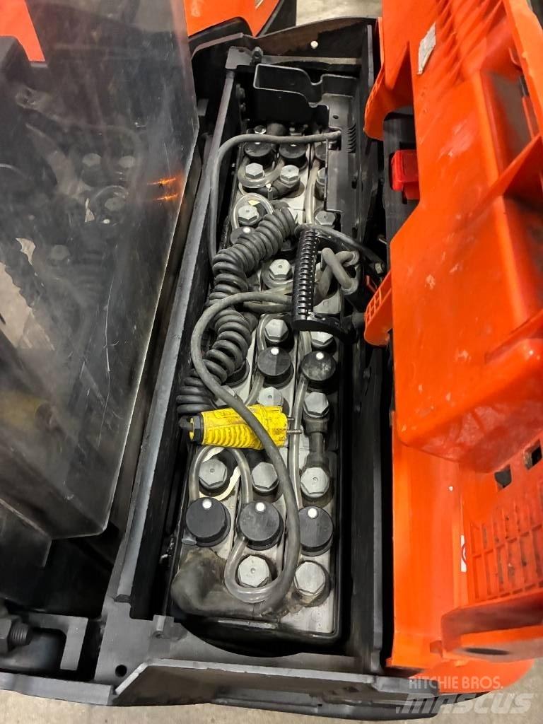 Toyota SWE120L Apiladores eléctricos