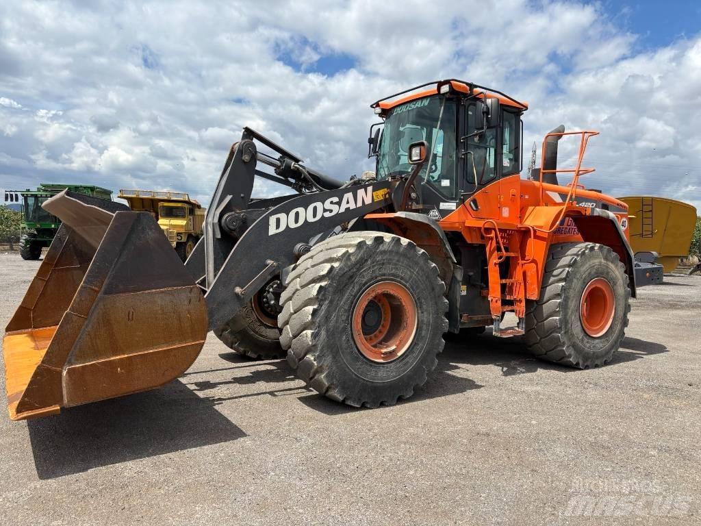 Doosan DL 420-5 Cargadoras sobre ruedas