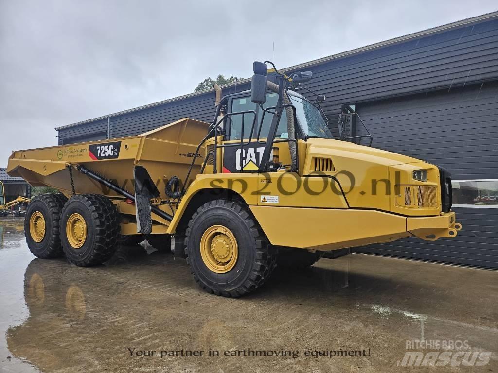 CAT 725C2 Dúmpers articulados