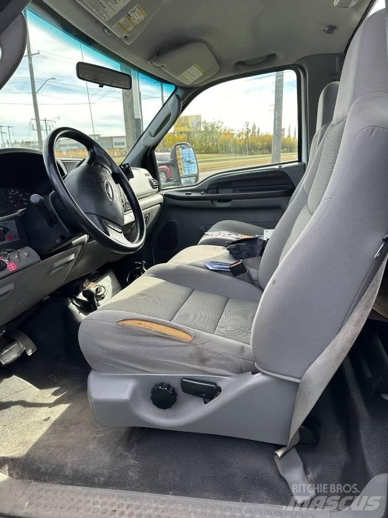 Ford F 550 XLT Camiones plataforma