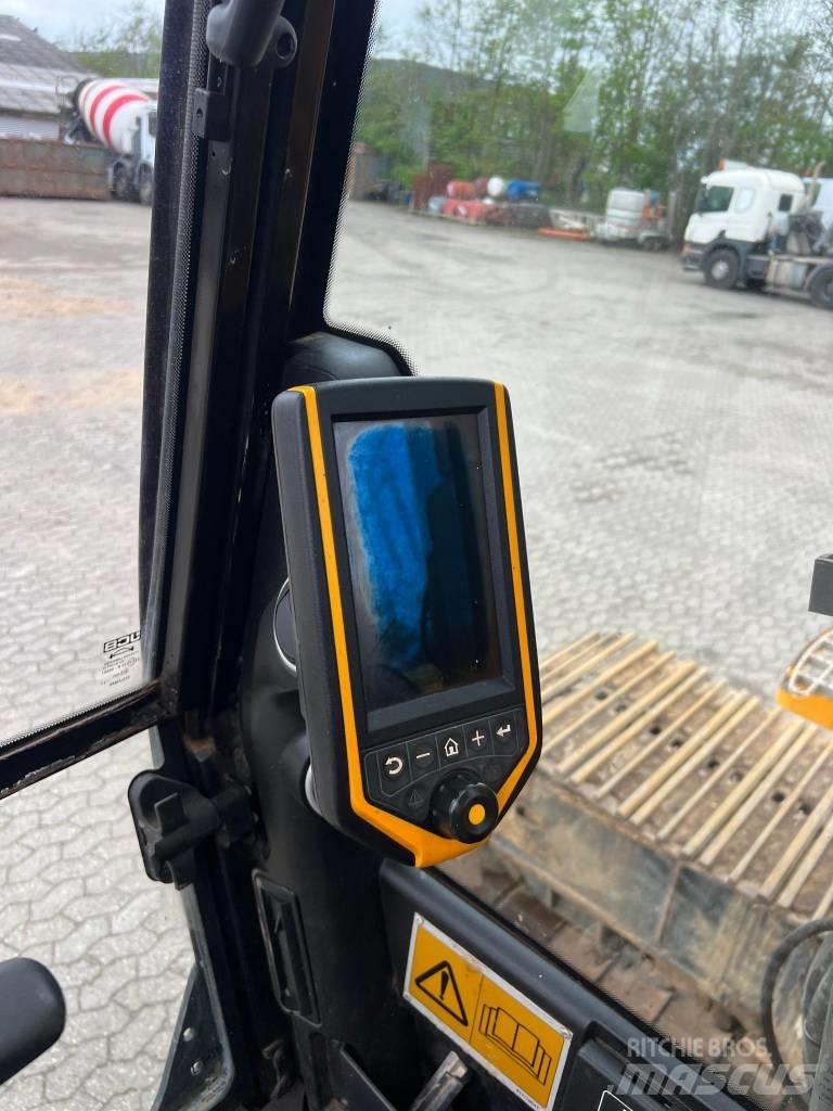 JCB JS 330 LC Excavadoras de cadenas