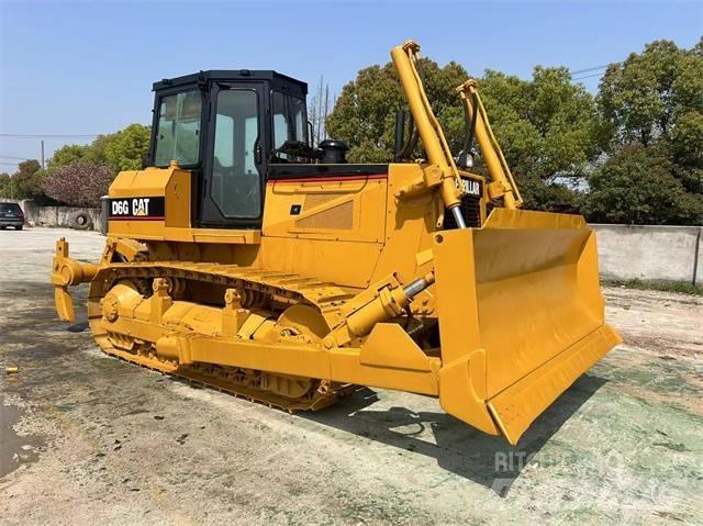 CAT D 6 G Buldozer sobre oruga