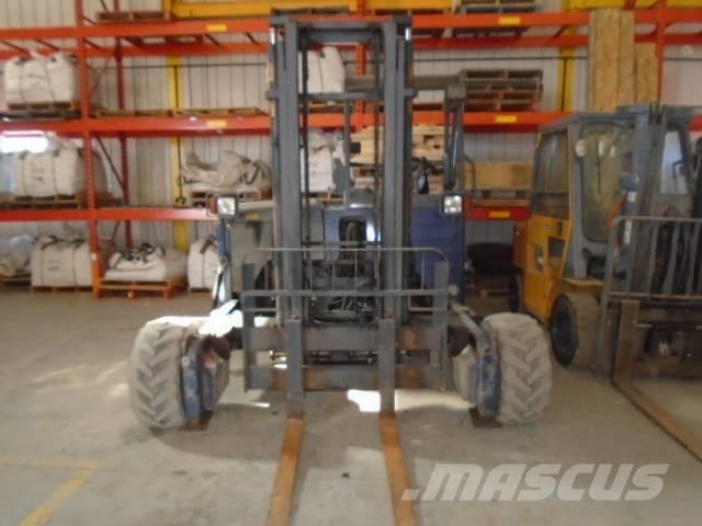 Moffett M45 Carretillas elevadoras todo terreno