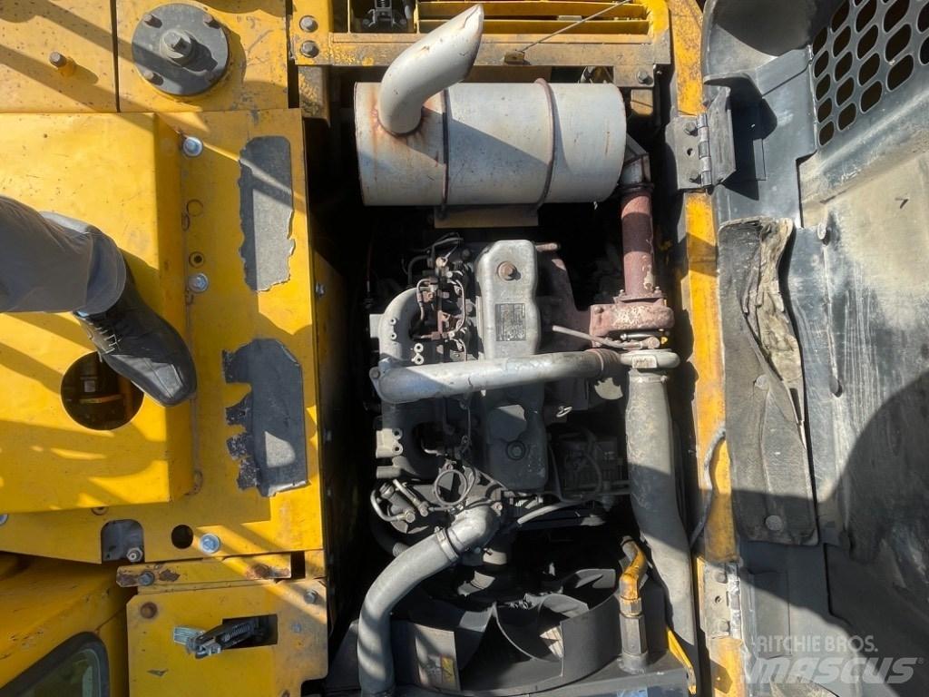 JCB JS 145 W Excavadoras de ruedas