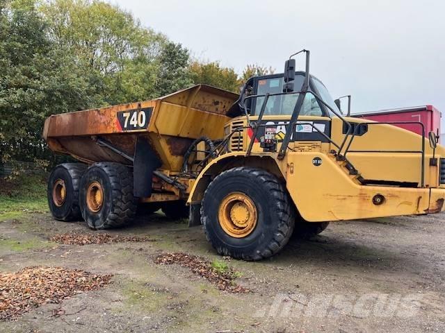 CAT 740 Dúmpers articulados