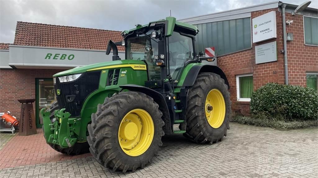 John Deere 7R330 Tractores