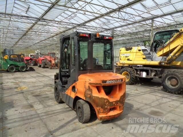 Doosan D35C-7 Carretillas diesel