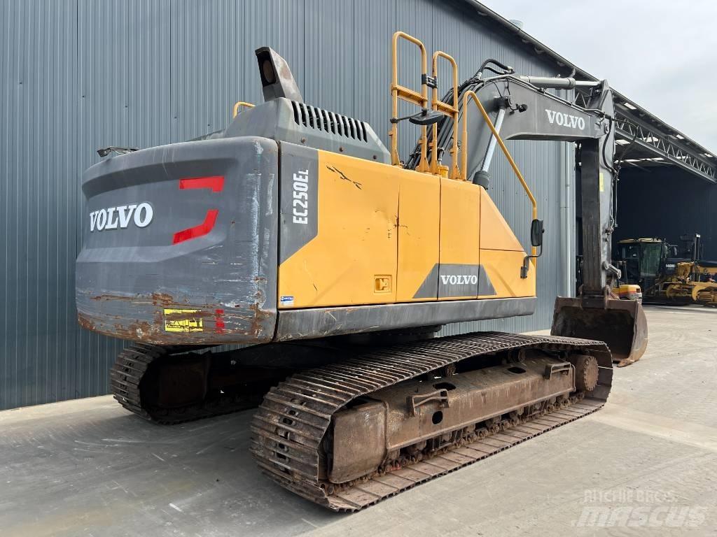 Volvo EC250E L Excavadoras de cadenas