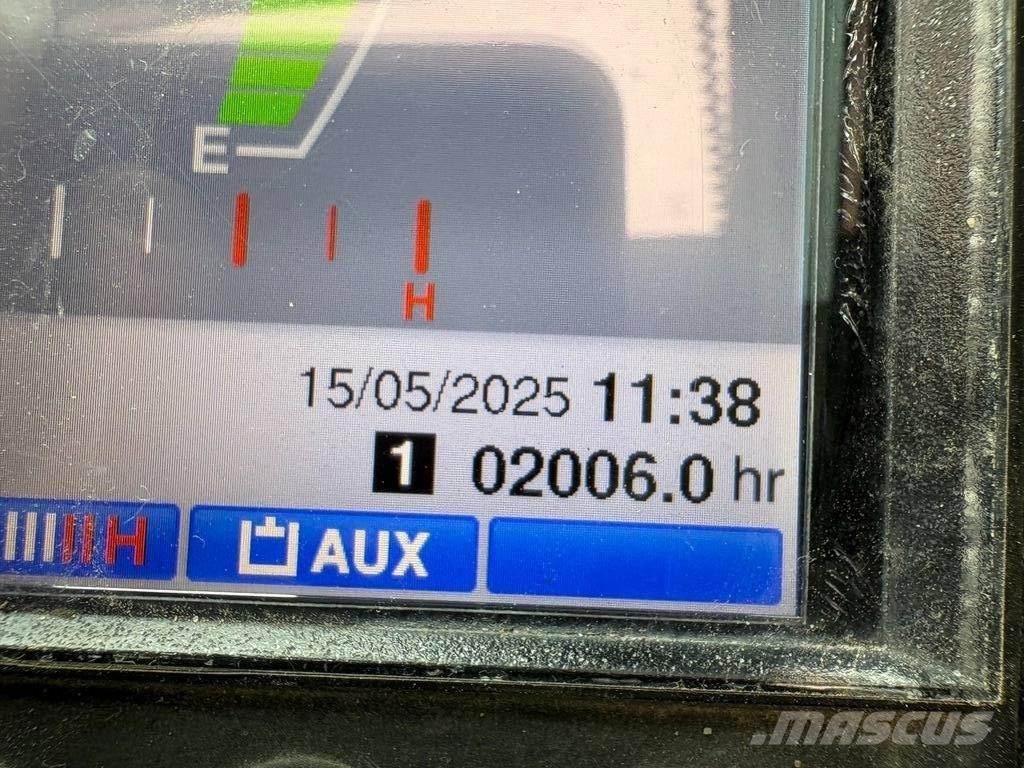 Takeuchi TB 240 Mini excavadoras < 7t