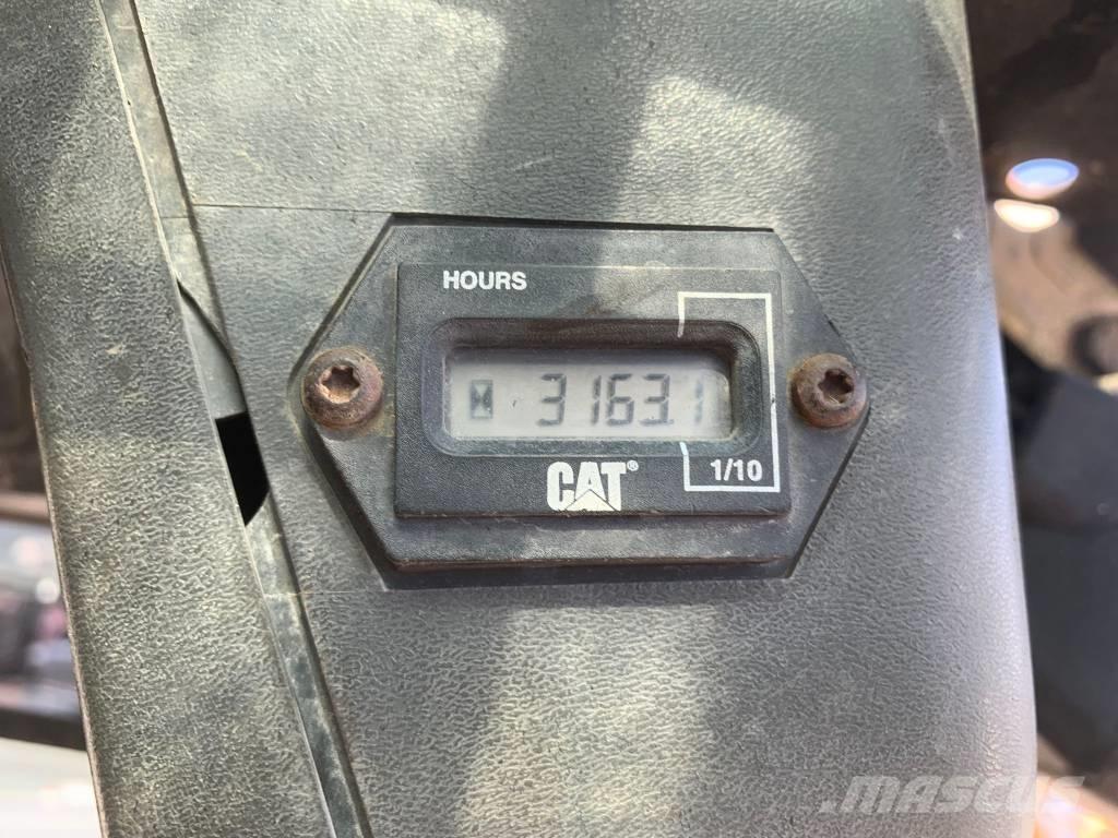 CAT 277 Minicargadoras