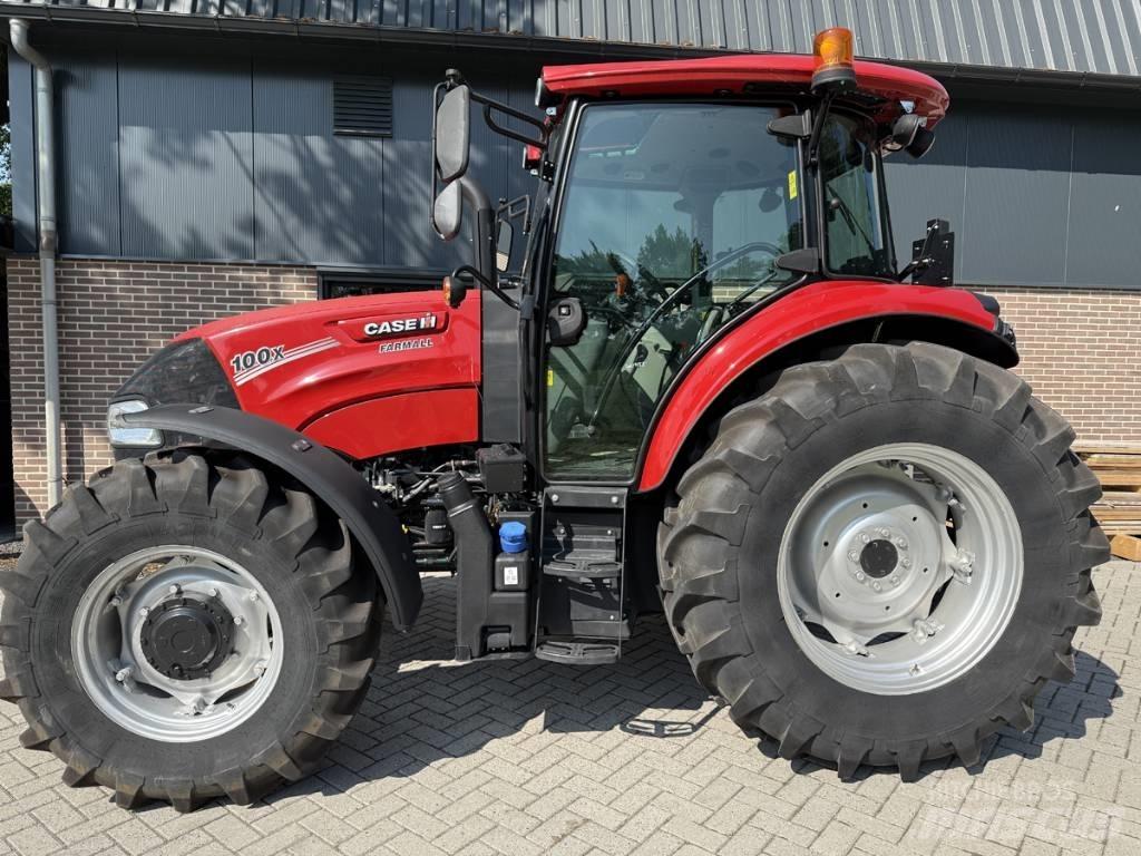 CASE Farmall 100X Tractores