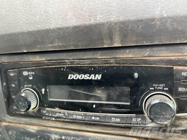Doosan DX 140 LC Excavadoras de cadenas