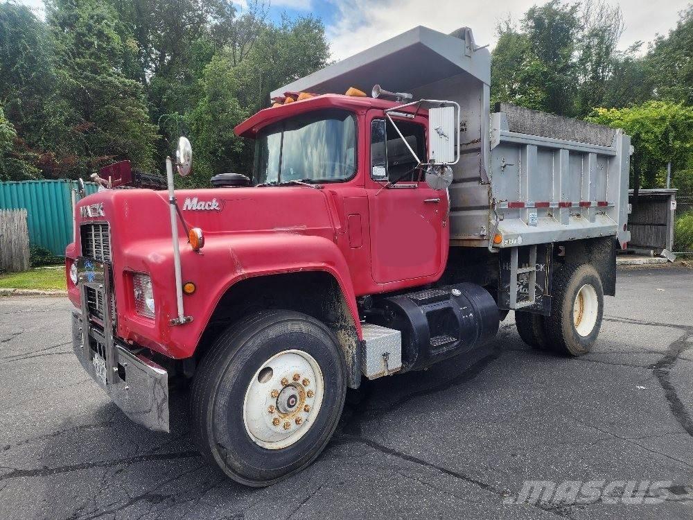 Mack RMODEL Camiones bañeras basculantes o volquetes