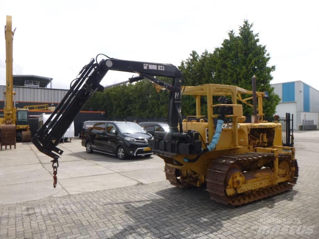 CAT D 4 D Buldozer sobre oruga