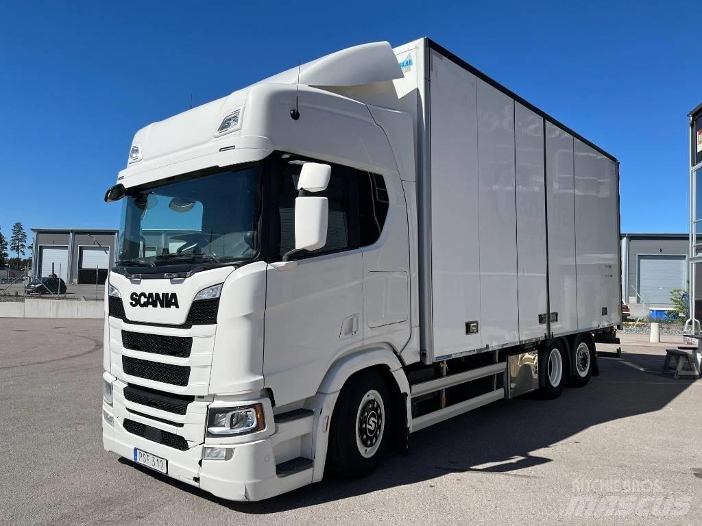 Scania R500B6X2*4NB Camiones caja cerrada
