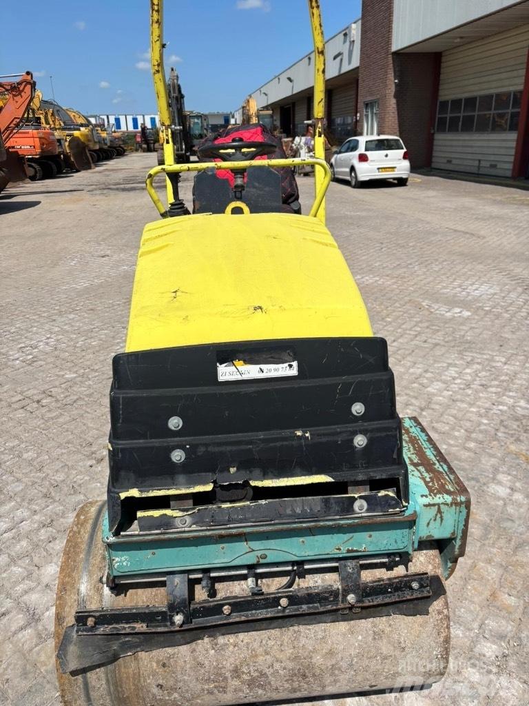 Ammann AV 20-2 Rodillos de doble tambor