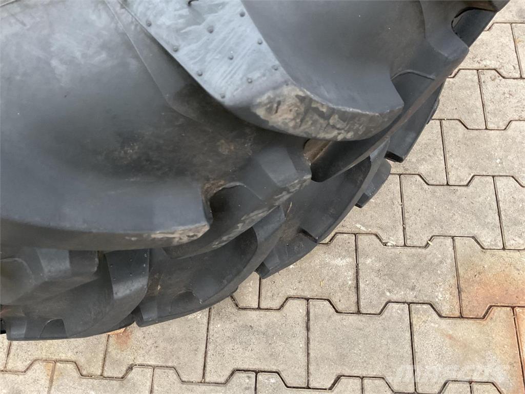 Alliance 270/95R36 Neumáticos, ruedas y llantas