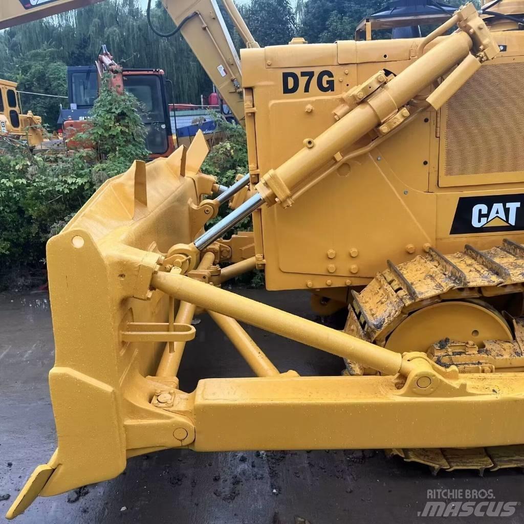 CAT D 7 G Buldozer sobre oruga