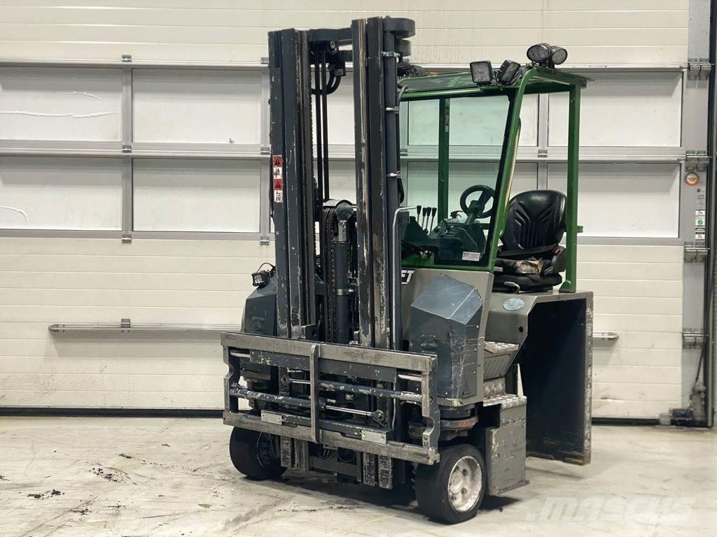 Combilift CBE2500 Carretillas de carga lateral