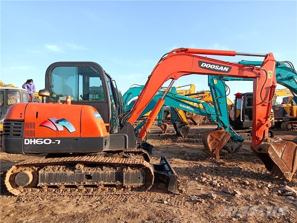 Doosan DH60-7 Mini excavadoras < 7t