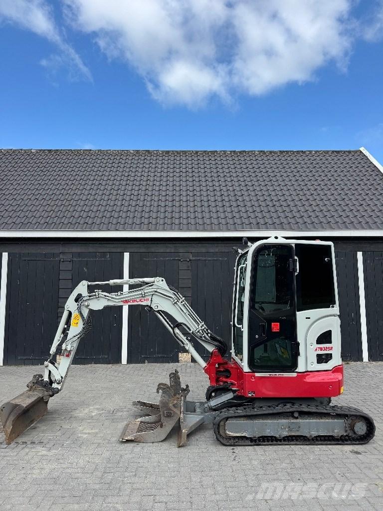 Takeuchi TB 325 R Mini excavadoras < 7t