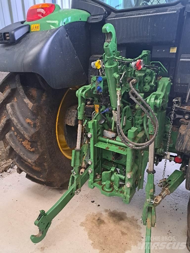 John Deere 6120 M Tractores