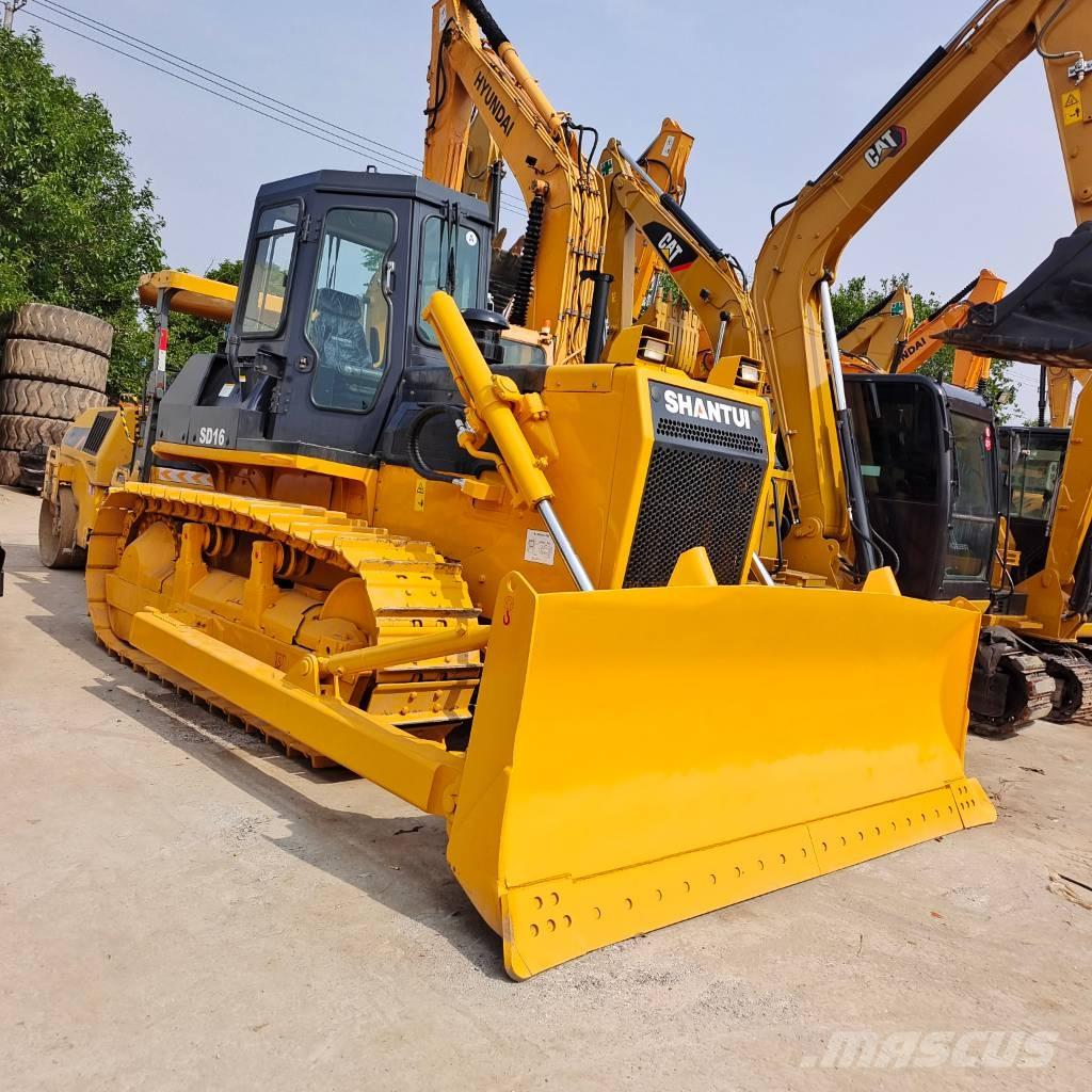 Shantui SD 16 Buldozer sobre oruga