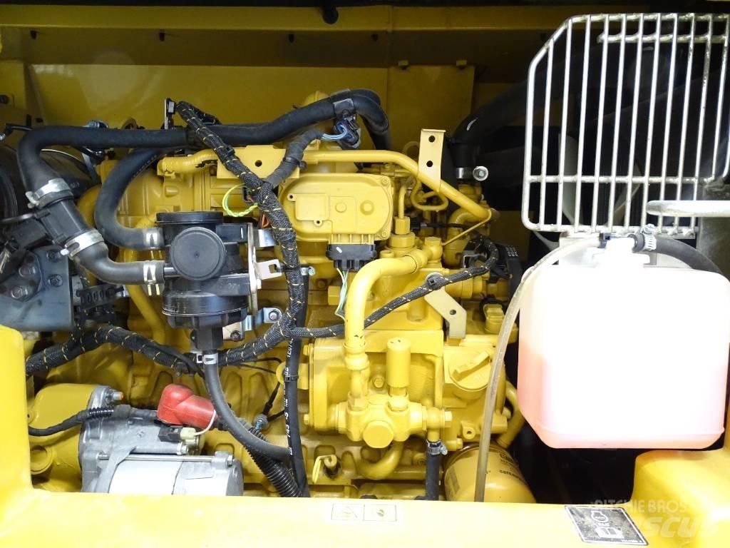 CAT 306 CR Mini excavadoras < 7t