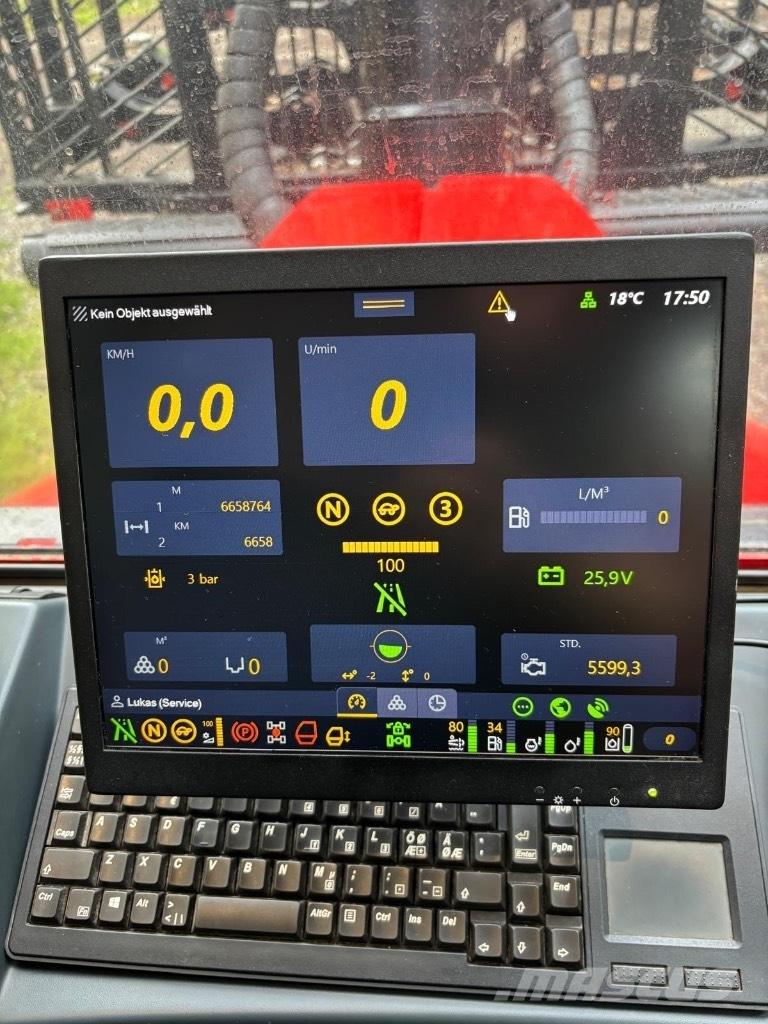 Komatsu 875 Autocargadoras