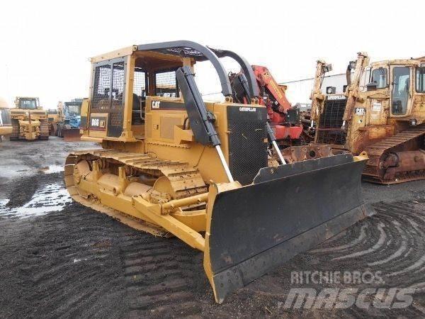 CAT D6G Buldozer sobre oruga
