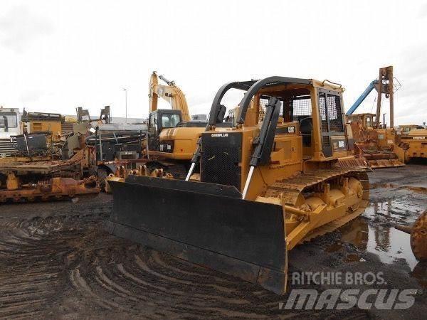 CAT D6G Buldozer sobre oruga