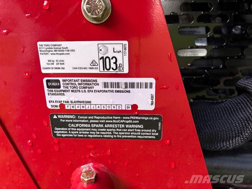 Toro TX427 Minicargadoras