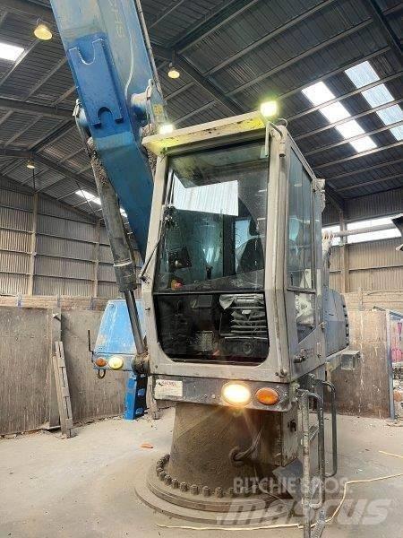 Fuchs AHL 831 D Excavadoras de manutención