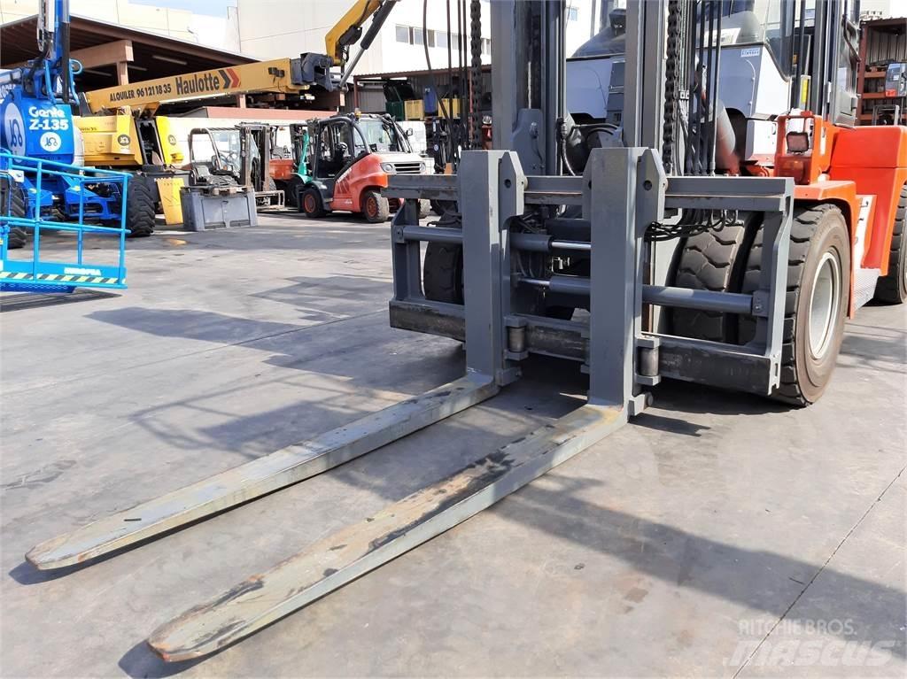 Kalmar DCE120 12 Carretillas diesel