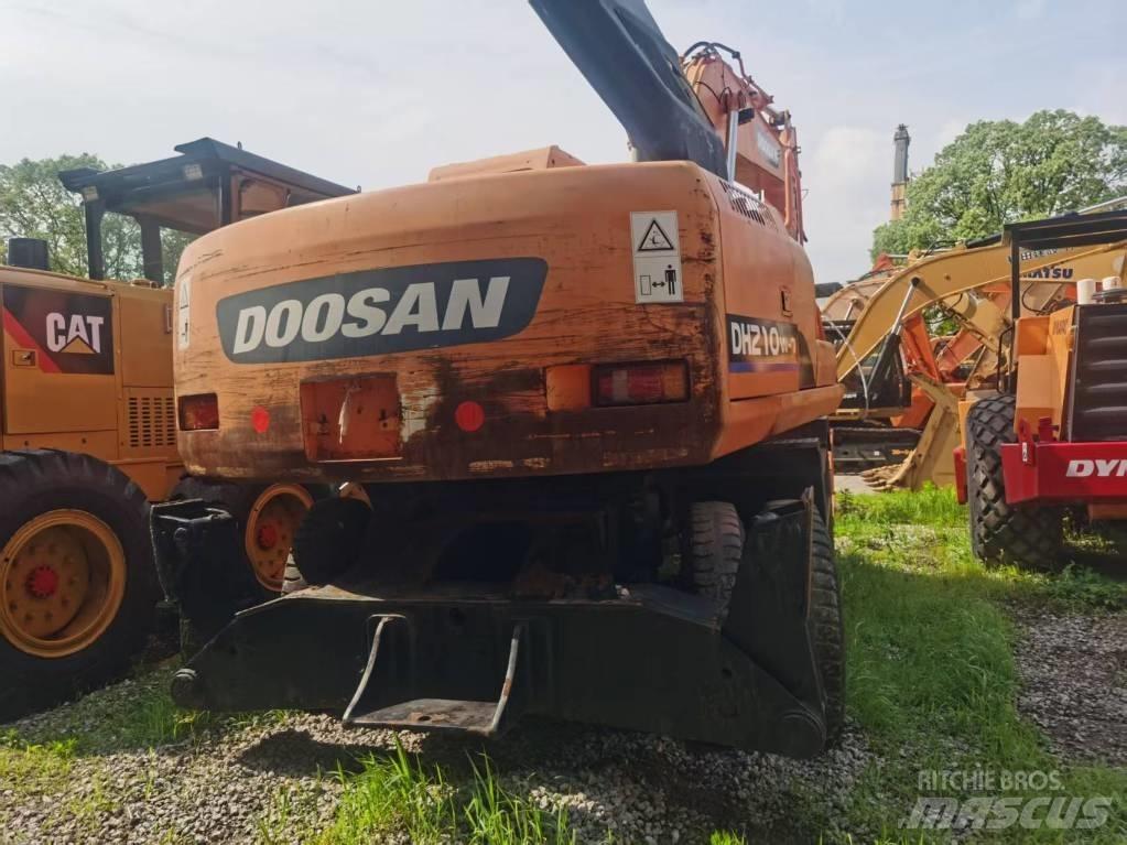 Doosan DH 210 W Excavadoras de ruedas