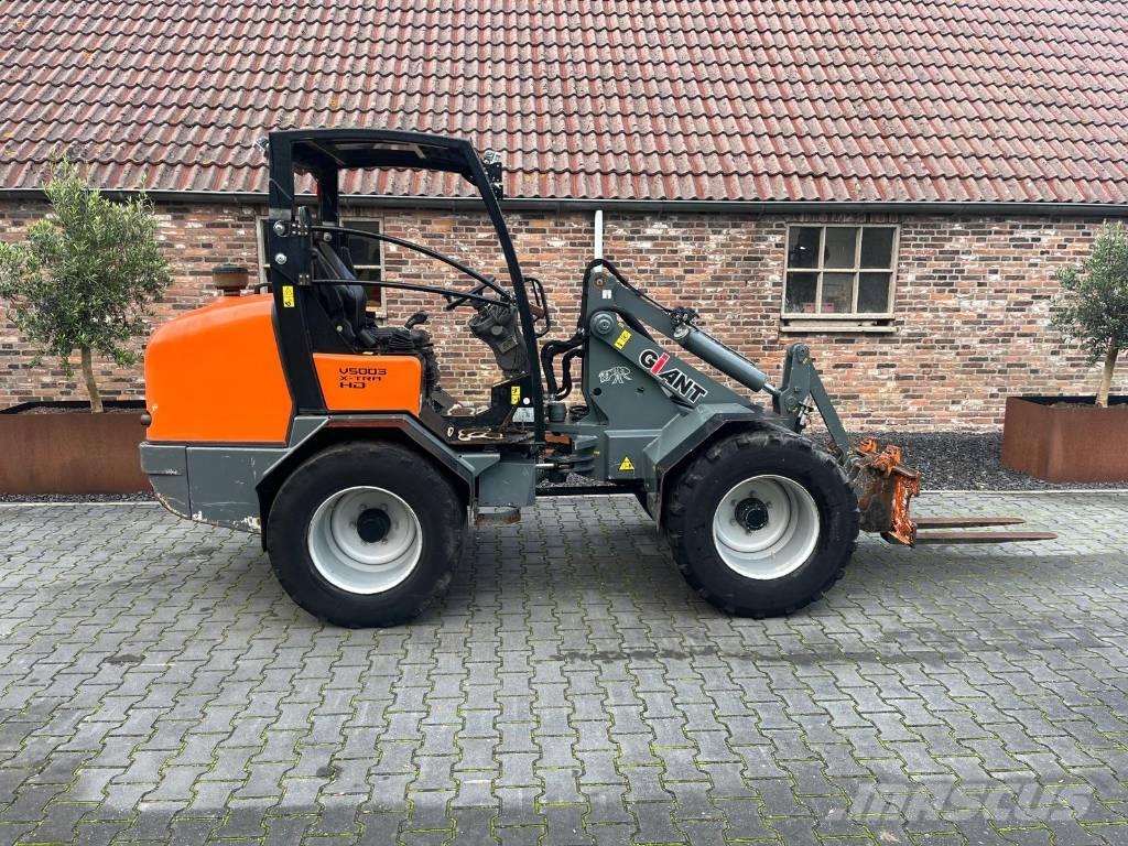 GiANT V5003 X-tra HD Cargadoras sobre ruedas