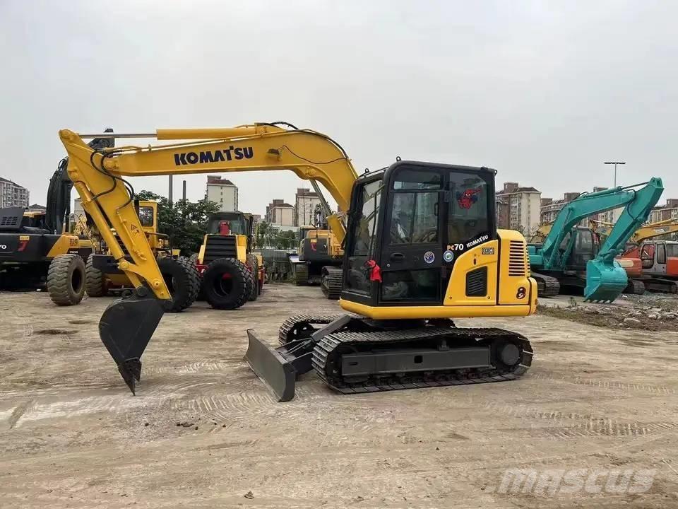 Komatsu PC70-8 Excavadoras 7t - 12t