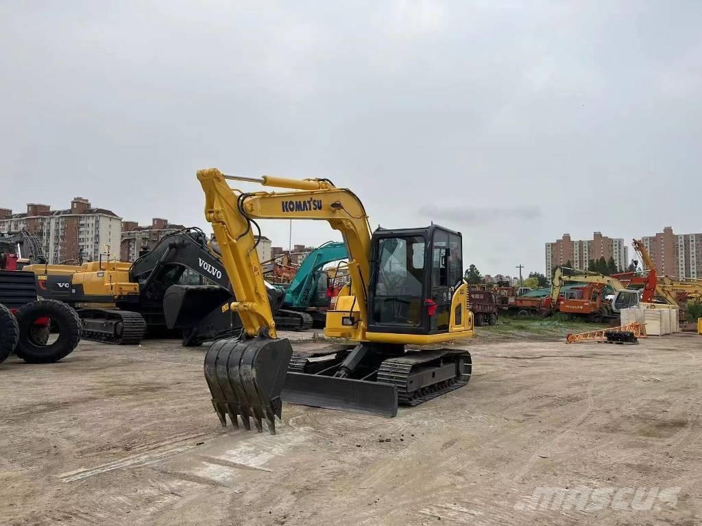 Komatsu PC70-8 Excavadoras 7t - 12t