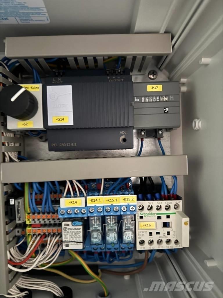 Böcker Junior HD 24 Artículos y mobilario para ascensores