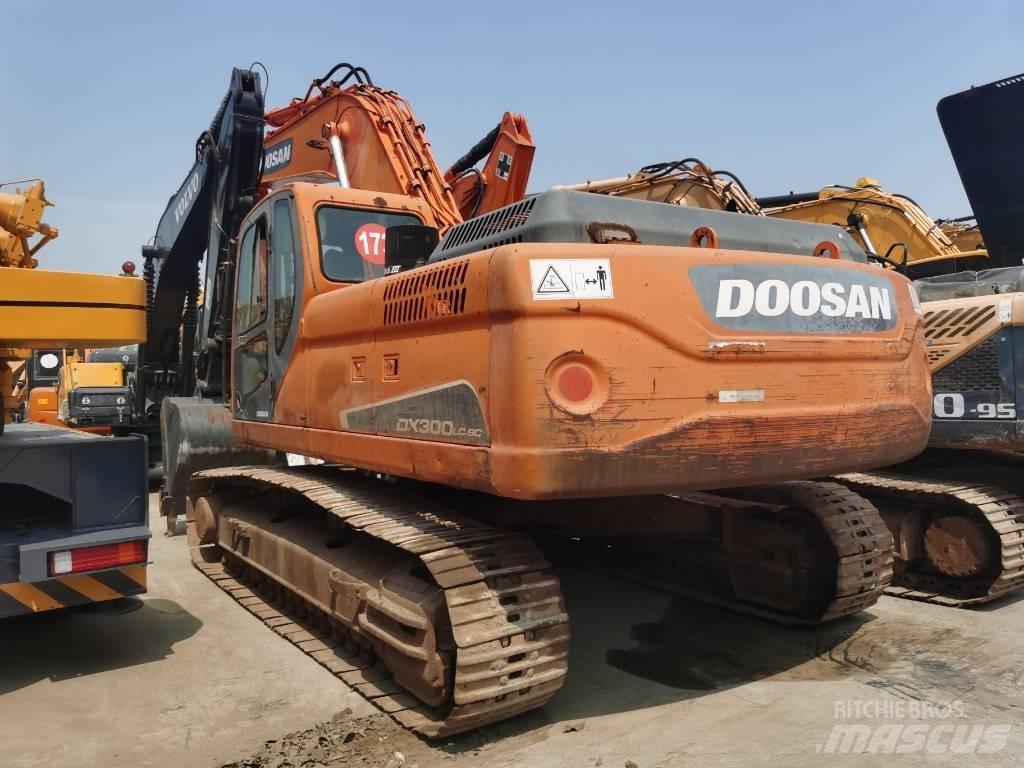 Doosan DX 300 LC Excavadoras de cadenas